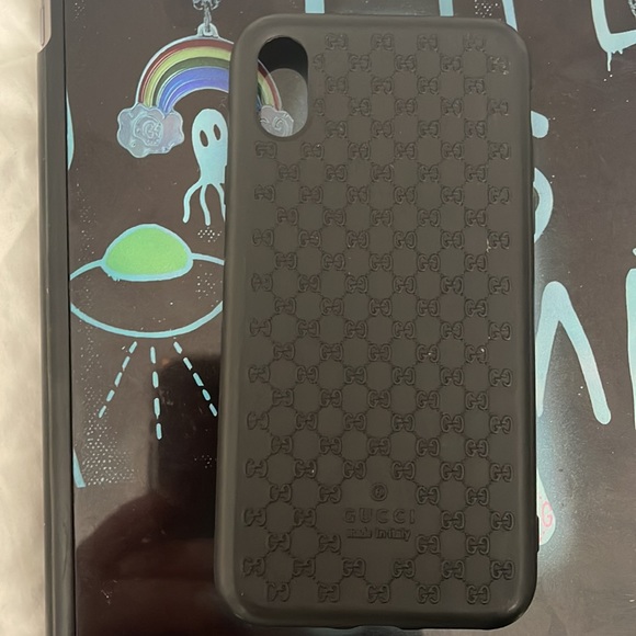 Genuine Gucci iPhone X case - Picture 2 of 3